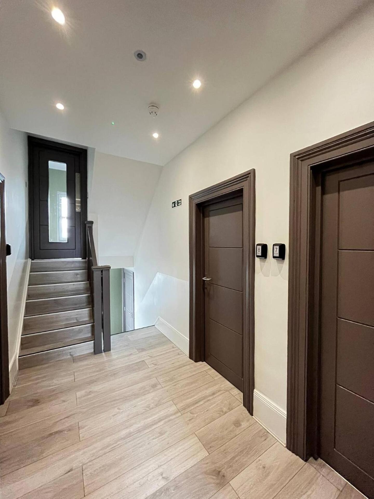 Apt 03 Beachside Beauty Central Studio Steps From Cafes Brighton Екстер'єр фото